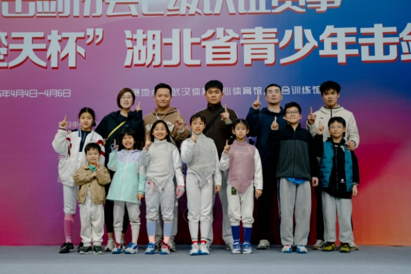 2025챭飬